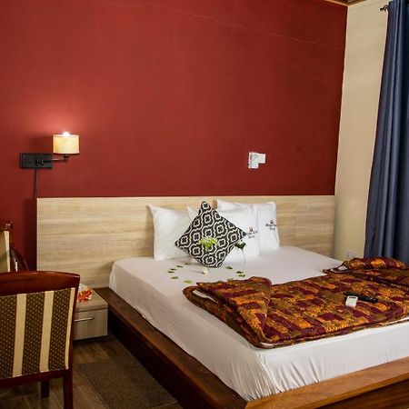 Grand Star Hotel North Legon Esterno foto