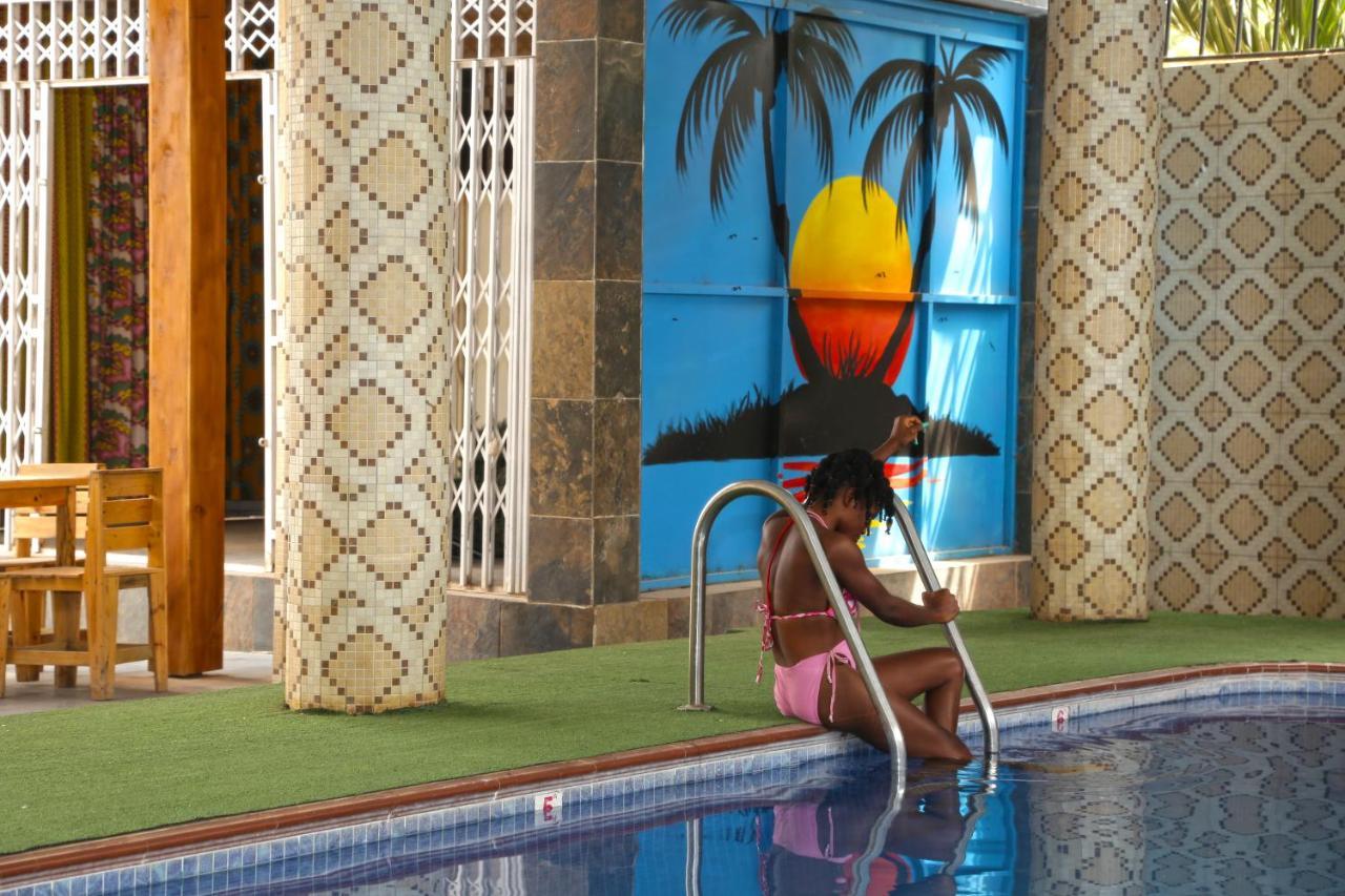 Grand Star Hotel North Legon Esterno foto