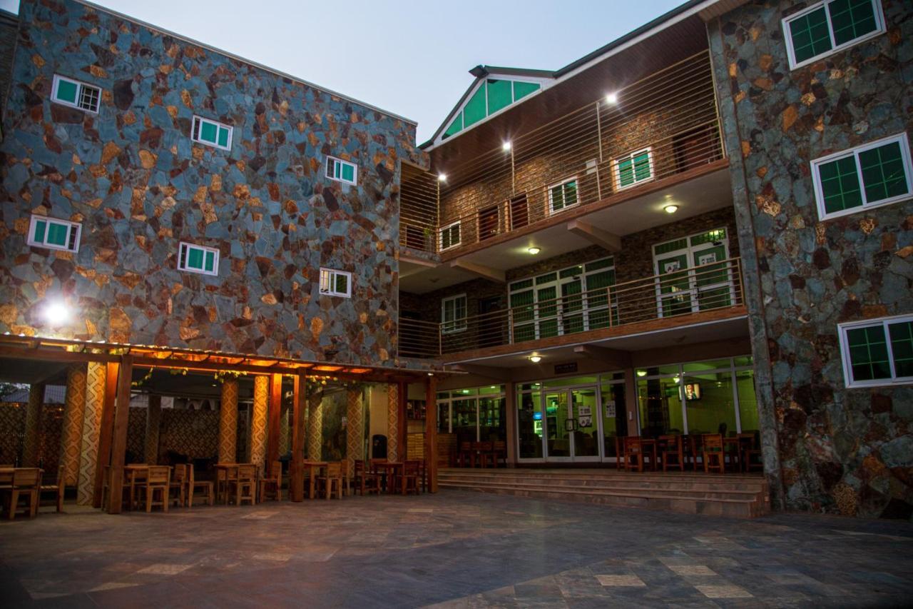 Grand Star Hotel North Legon Esterno foto