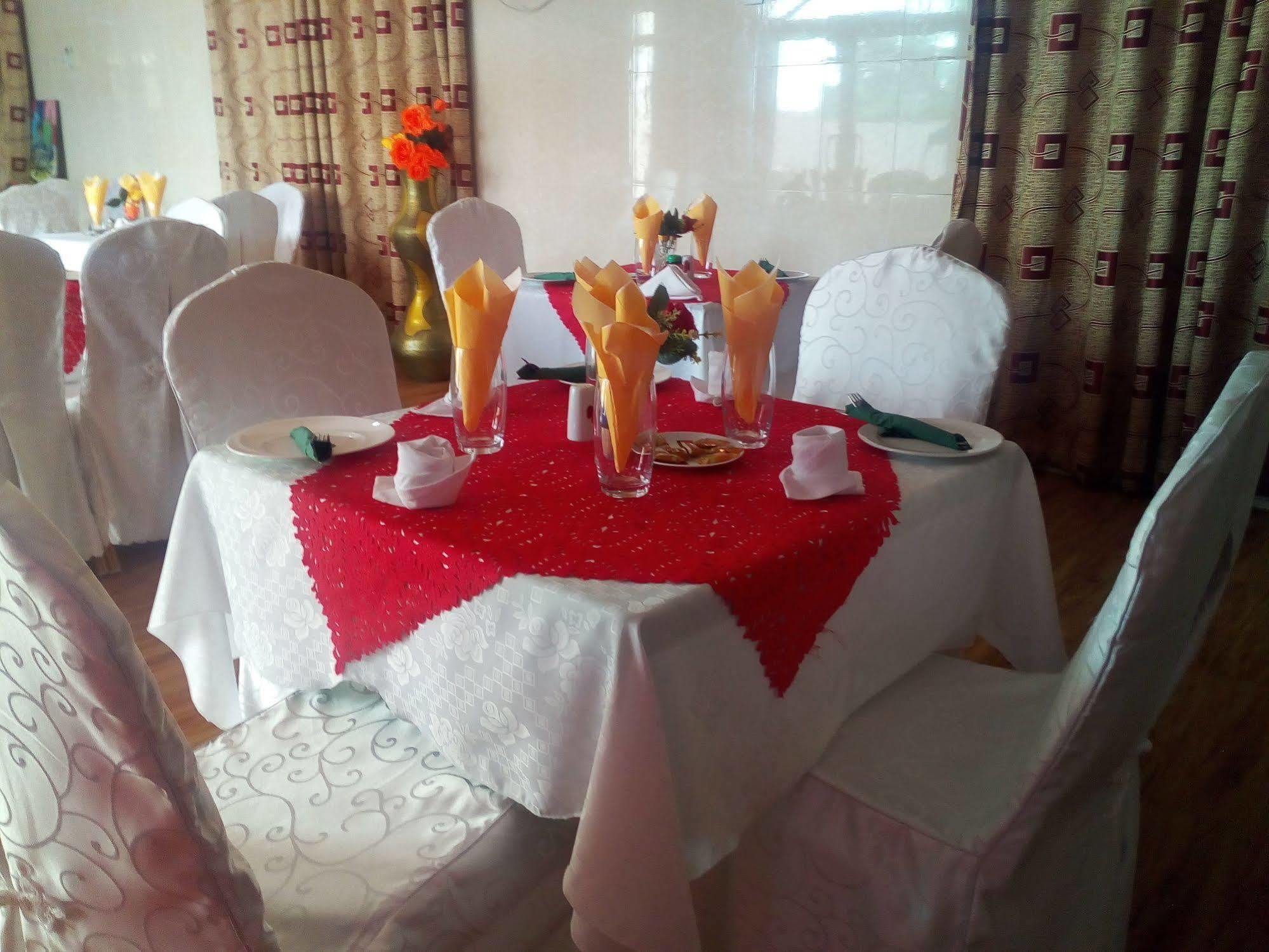 Grand Star Hotel North Legon Esterno foto