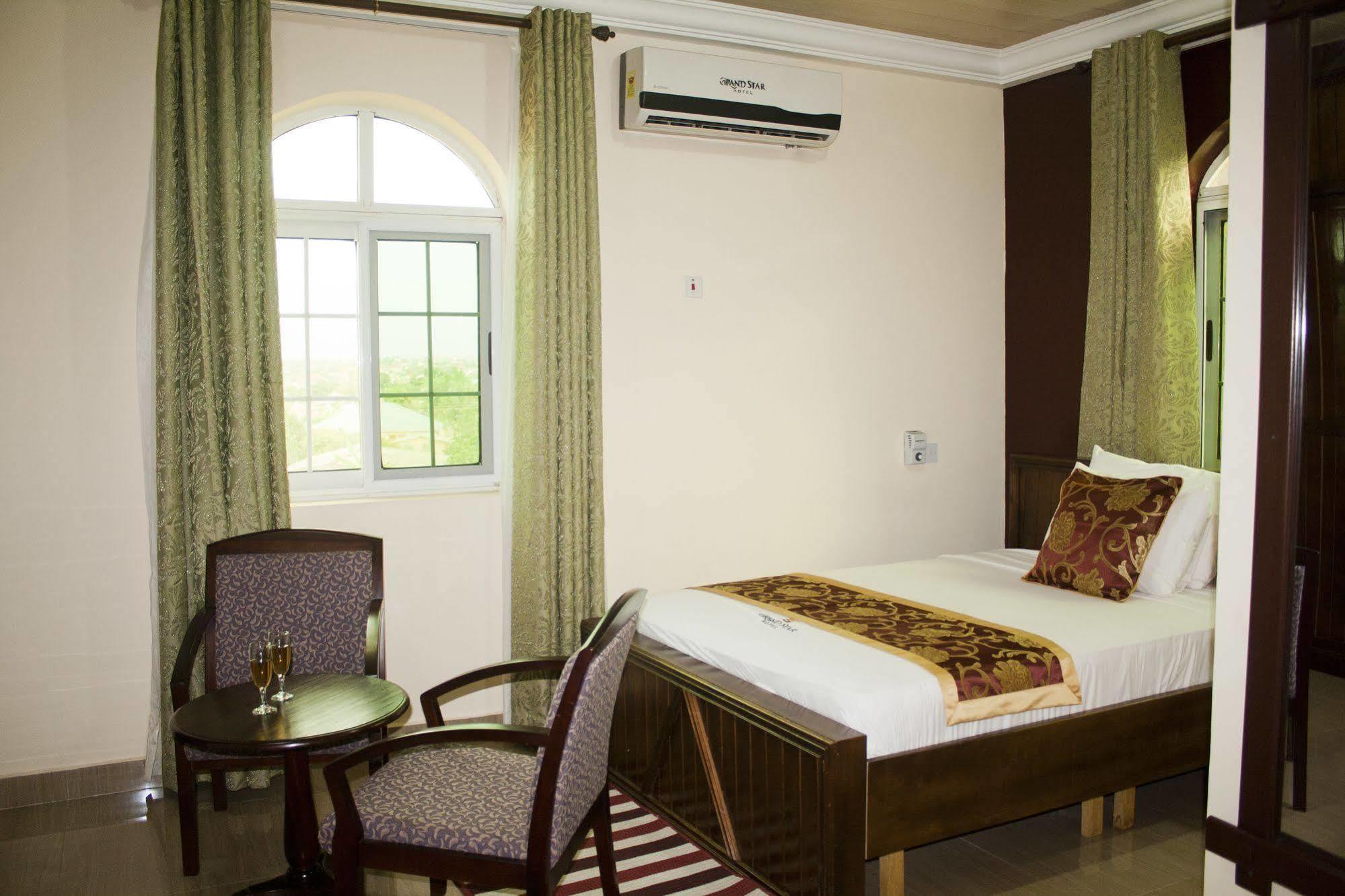 Grand Star Hotel North Legon Esterno foto